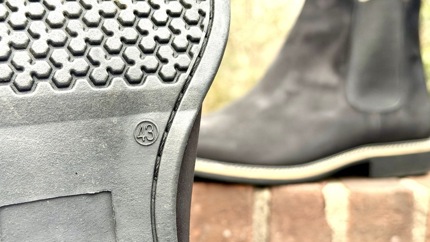 De Wolf Black Suede Chelsea Boots Men’s Size 11.5 / Worn Twice