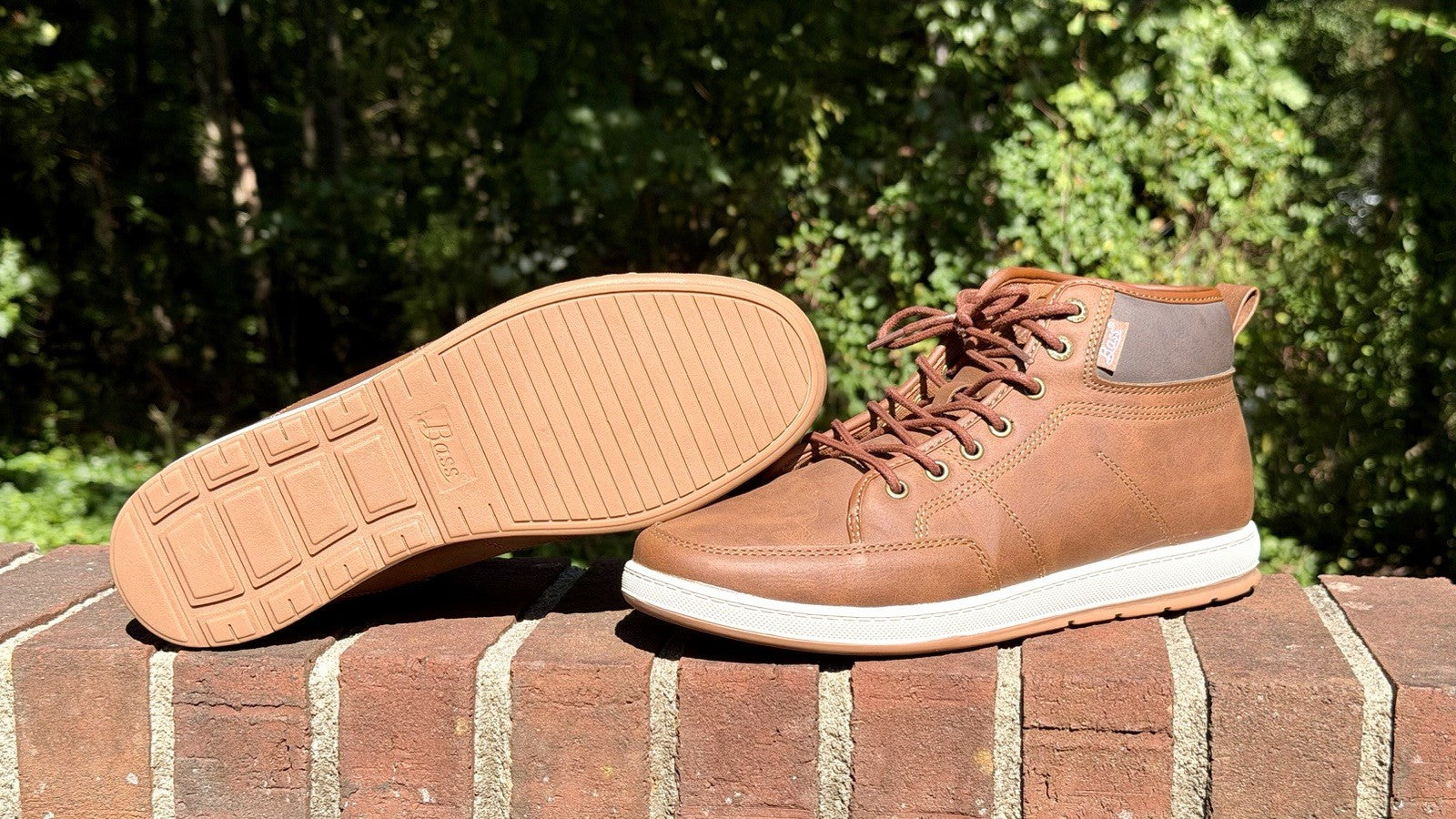 Men’s G. H. Bass & Co. Hi Top Sneakers EUC Shoes Synthetic Upper Brown 10 casual