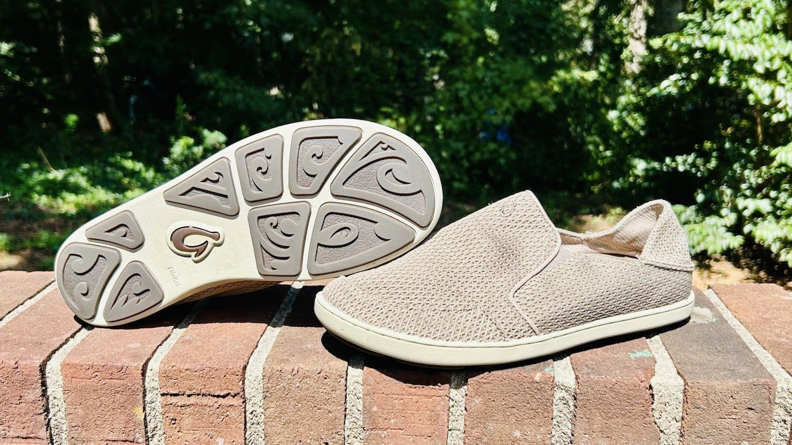 OLUKAI Nohea Mesh Men’s Slip On Sneakers Color Tan Size 9.5