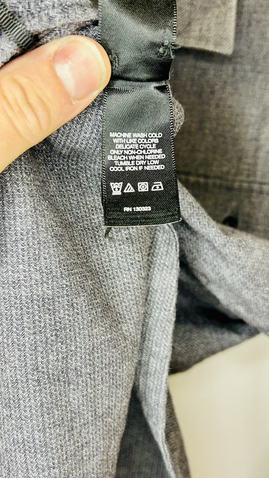 Kenneth Cole New York Men's Large Embroidered Button Up Shirt Gray Cotton