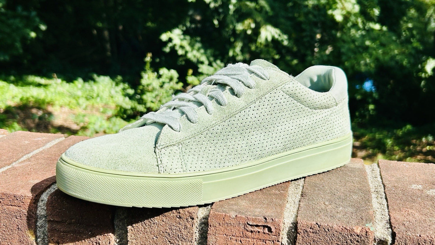 Rare!!! Steve Madden Men’s Mint Green Sneaker / Low Top /Leather / Men’s Size 10