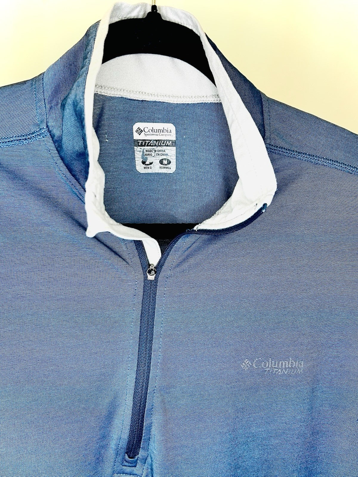 Columbia Titanium Series 1/4 Zip Up Blue Pullover - Men’s Medium