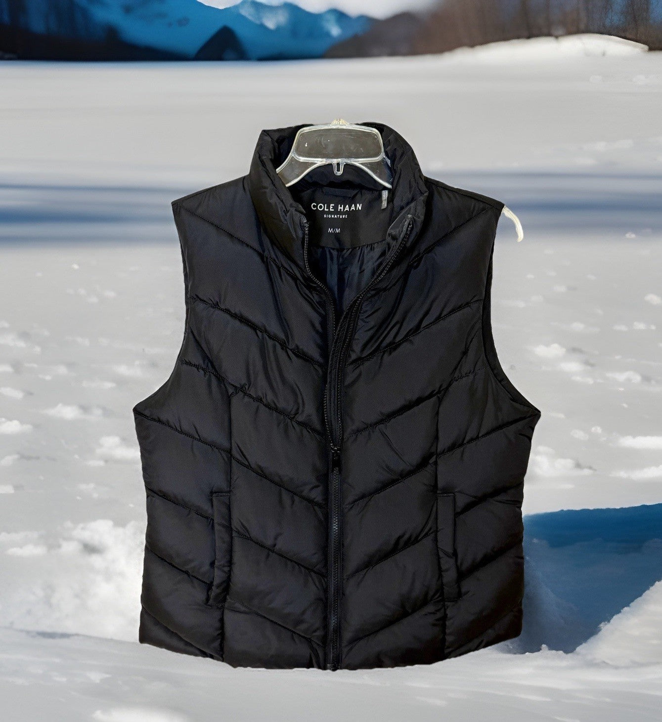Cole Haan Signature Chevron Quilted Vest / Women’s Medium / Black / Puffer Vest