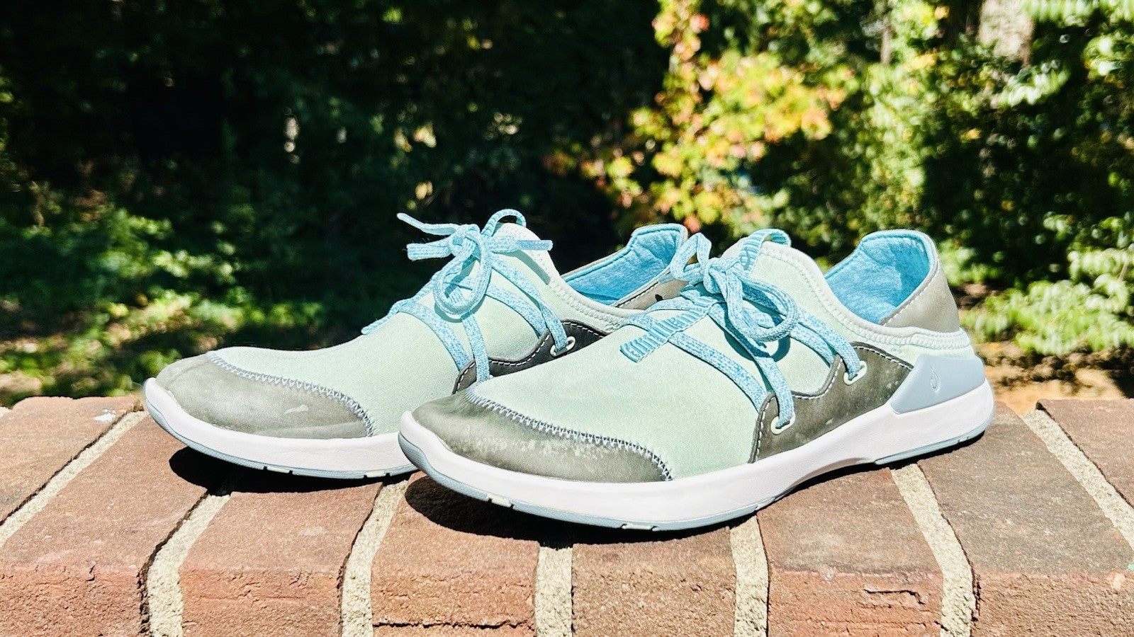 OLUKAI Miki Li / Pale Moss / Dolphin / Slip On Sneakers / Size 7 / Women's Shoes