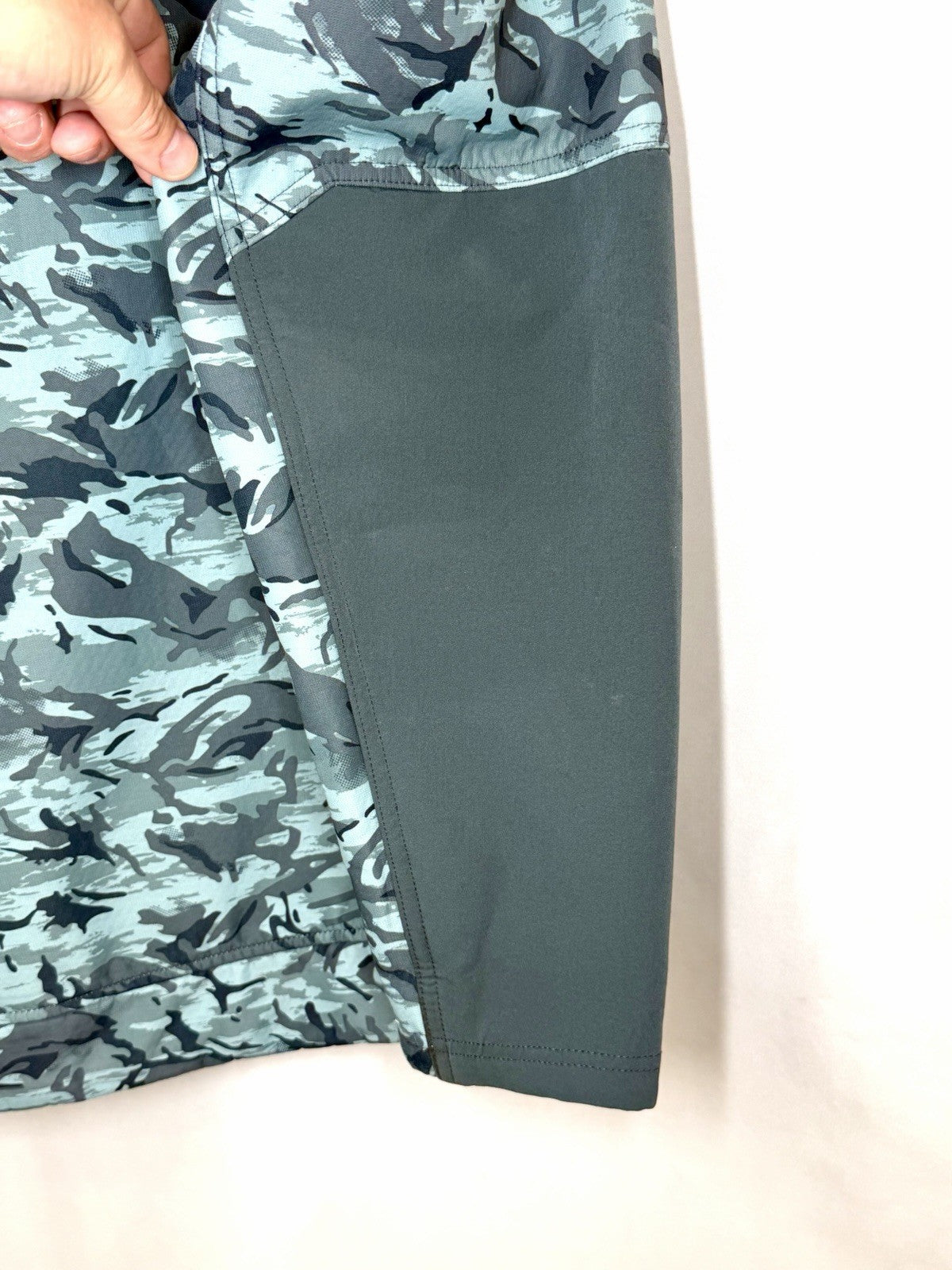 Grundéns Bulkhead Tech Fleece Jacket Mens Size XL Camo Hooded Fishing