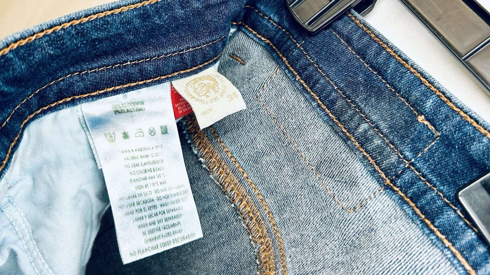 Diesel Jeans Thavar Men’s 34x33 Slim Skinny Fit Dark Wash (34x31 Measured)