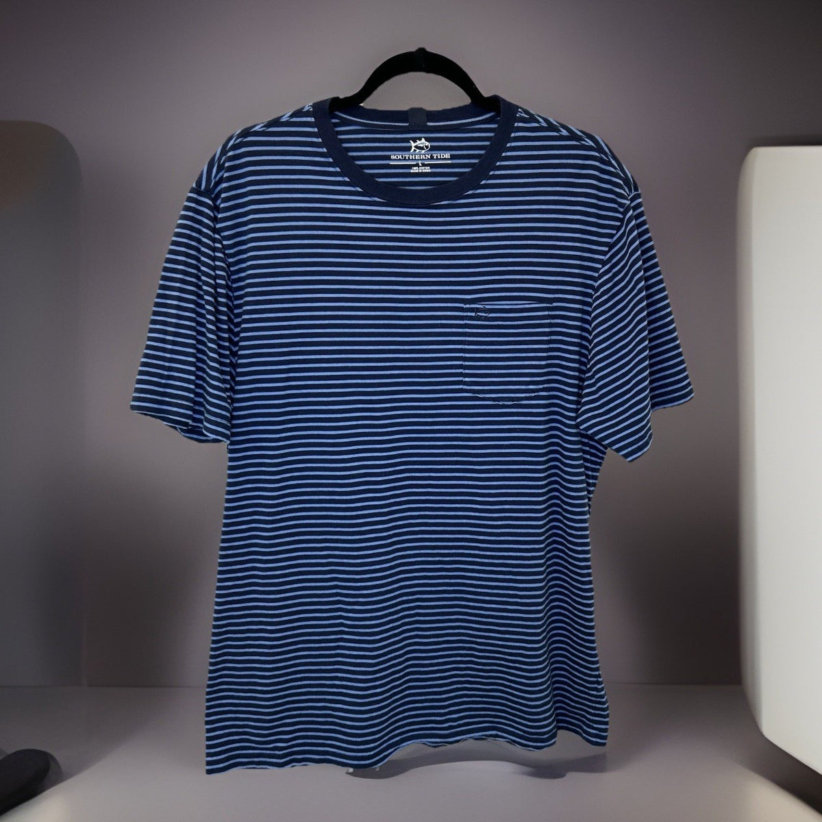 Southern Tide Men’s Stripe Skipjack S/S Tee True Navy Size Large MSRP $44.00