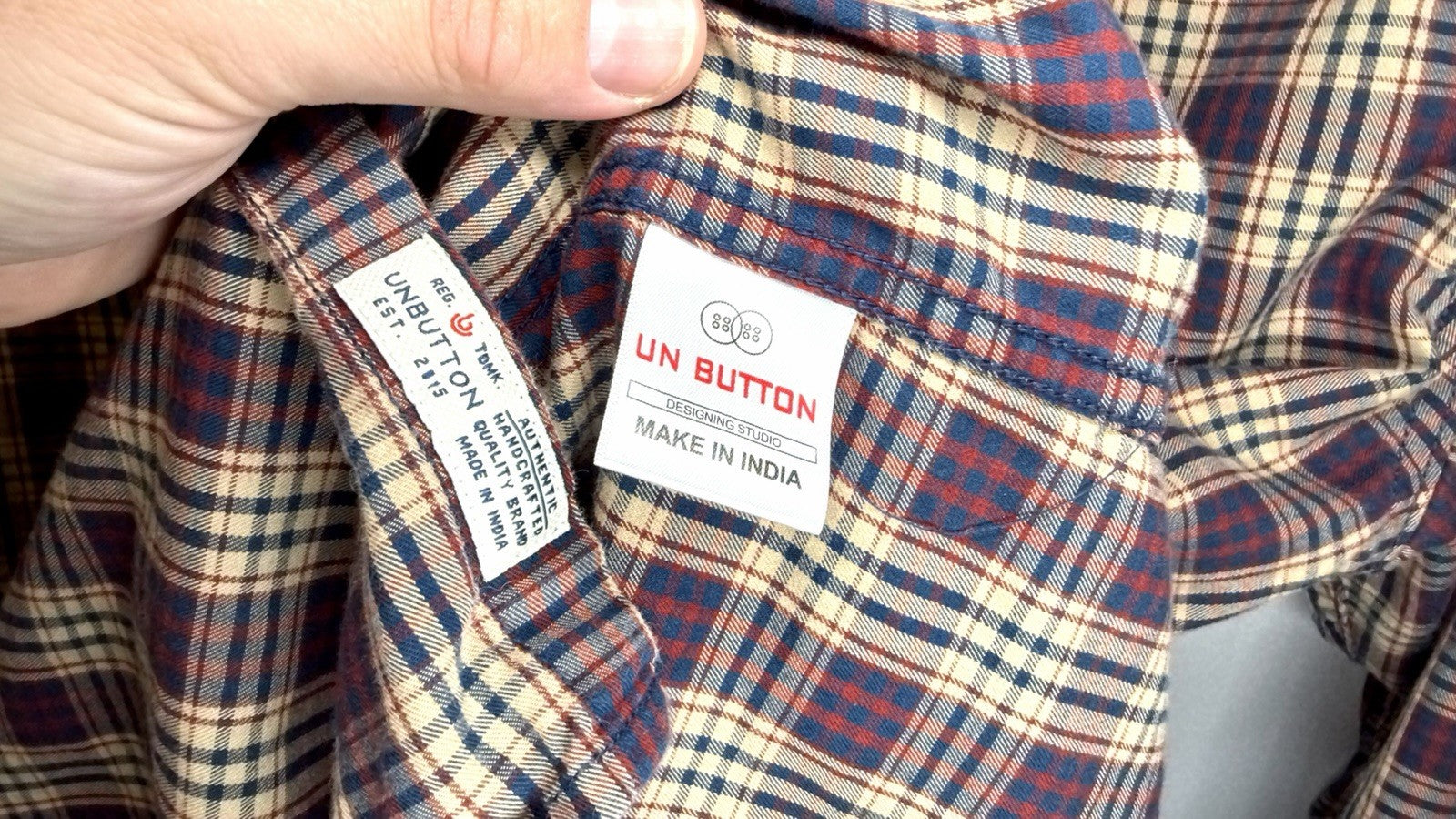 Unbutton Men’s XL Slim Fit Plaid Button Up Shirt