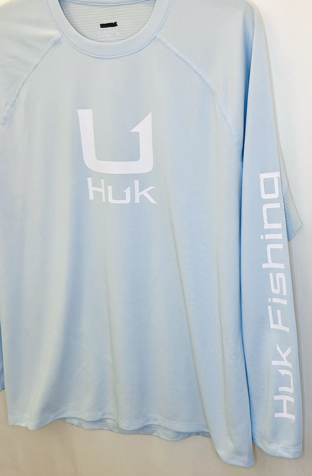 HUK Performance Logo Raglan Long-sleeved Shirt Large / Light Blue /SPF AND SOFT