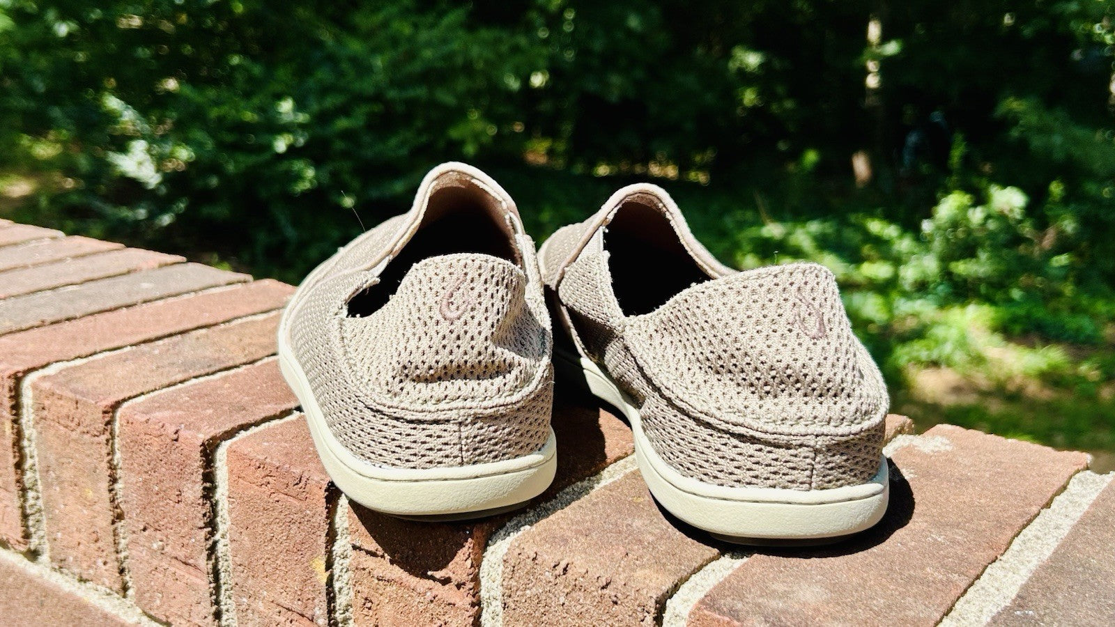 OLUKAI Nohea Mesh Men’s Slip On Sneakers Color Tan Size 9.5