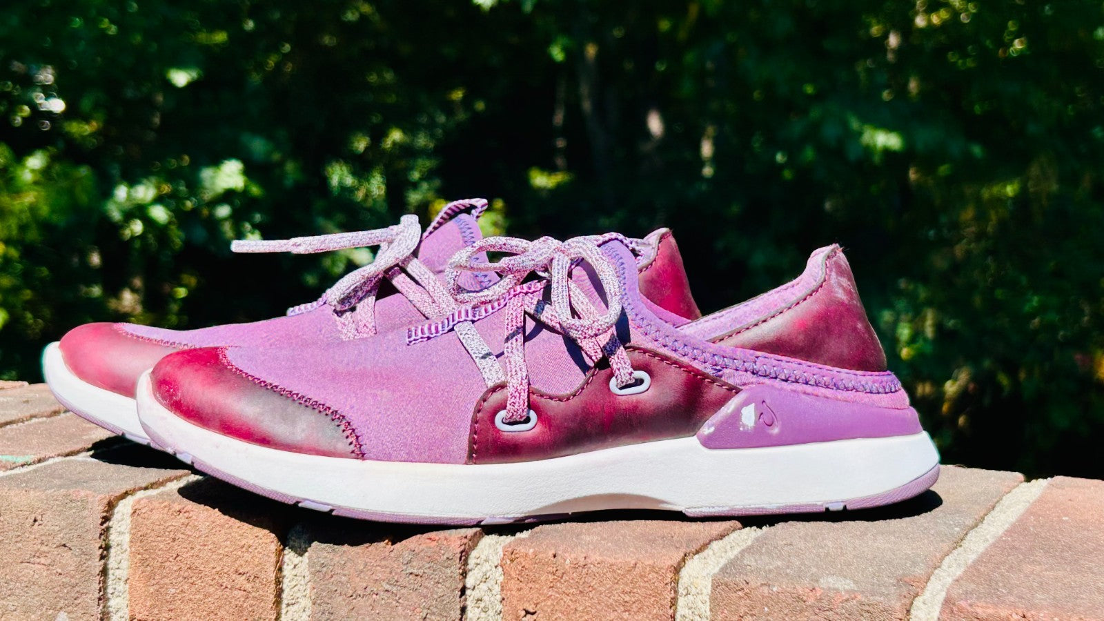 OLUKAI Miki Li / Slip On Sneakers / Women's Size 7