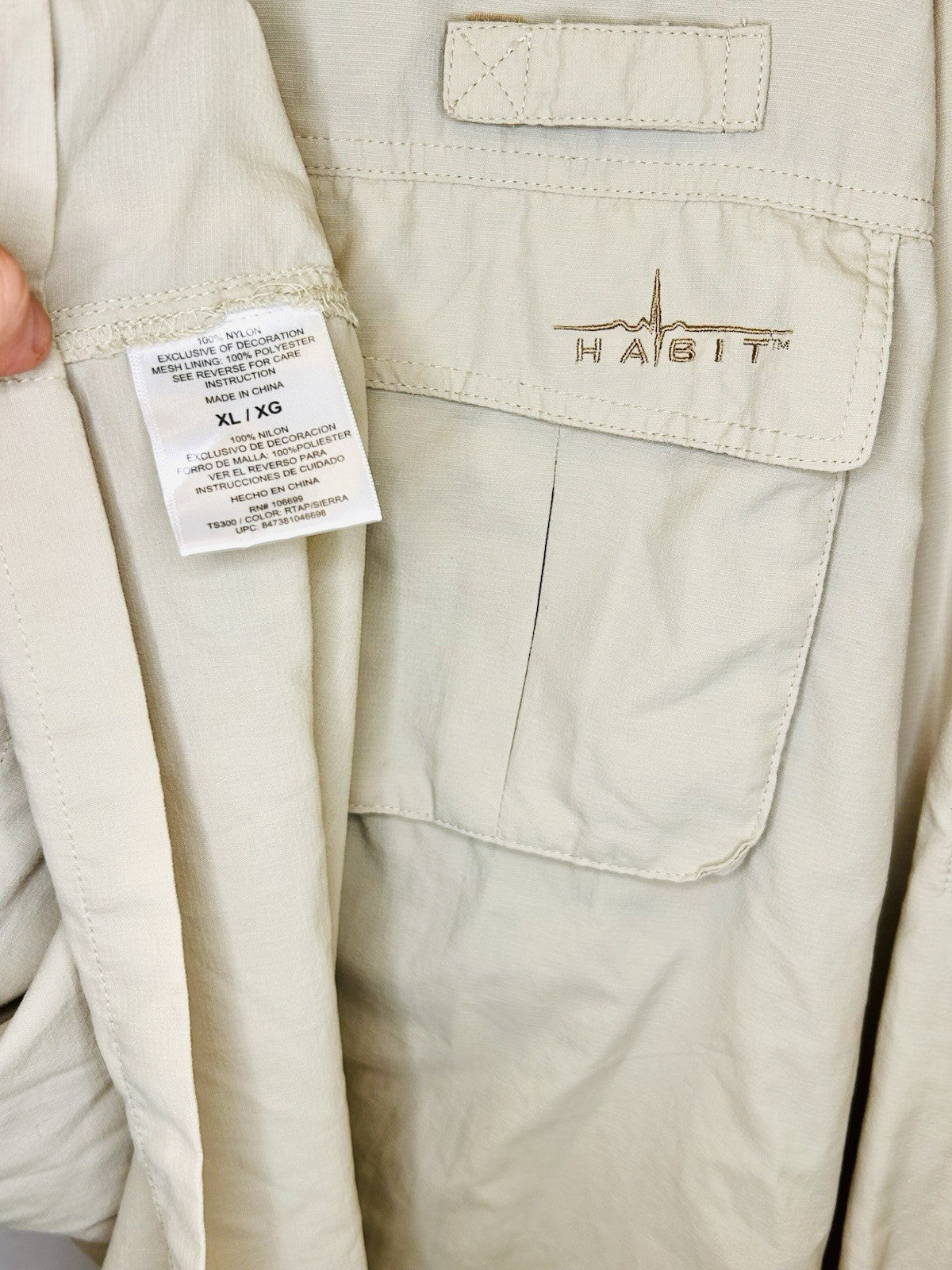 Habit Vented Fishing Shirt Men's XL Tan/Camo Pockets 30+Solar-Factor Long Sleeve