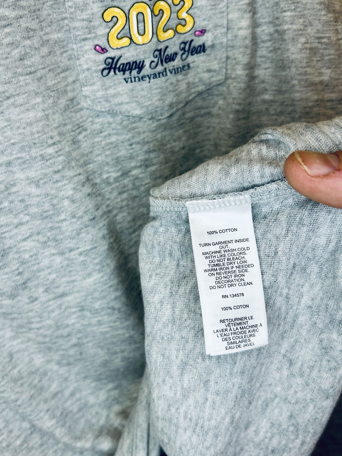 Vineyard Vines Shirt Womens Medium Gray Long Sleeve Whale Logo Pocket Tee Casual