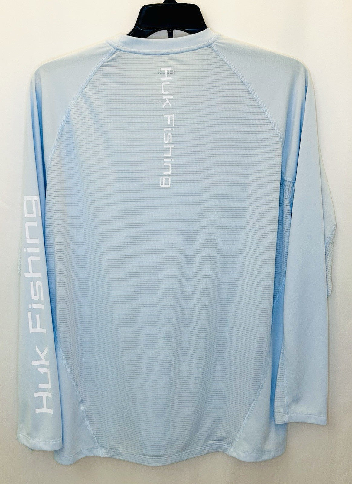 HUK Performance Logo Raglan Long-sleeved Shirt Large / Light Blue /SPF AND SOFT