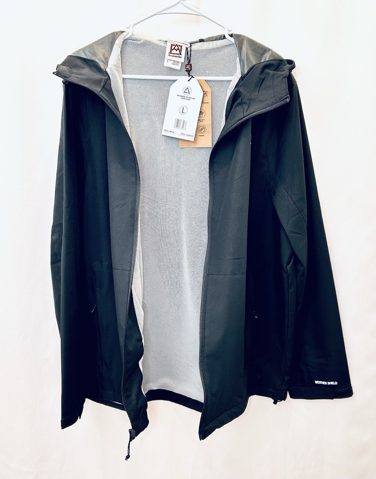 NWT Men’s Avalanche Rain Jacket Full Zip Weather Shield Hooded Black Men’s Large