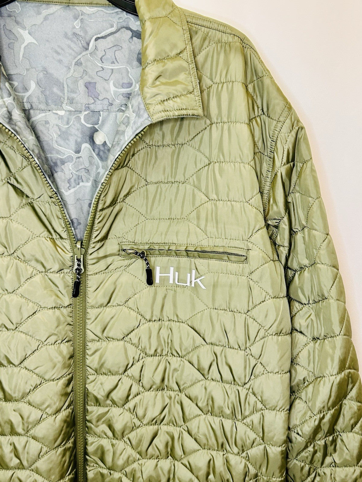 HUK Ballast Reversible Jacket Mens Large Quilted Fishing Water Resistant Outdoor