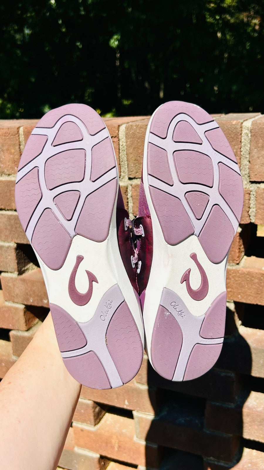 OLUKAI Miki Li / Slip On Sneakers / Women's Size 7