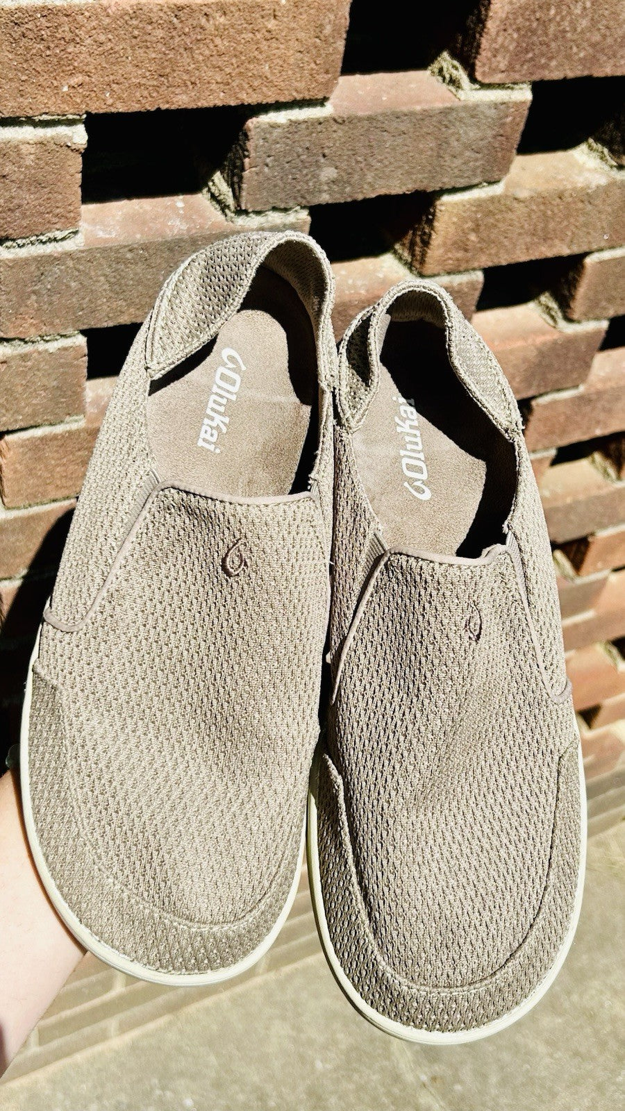 OLUKAI Nohea Mesh Men’s Slip On Sneakers Color Tan Size 9.5