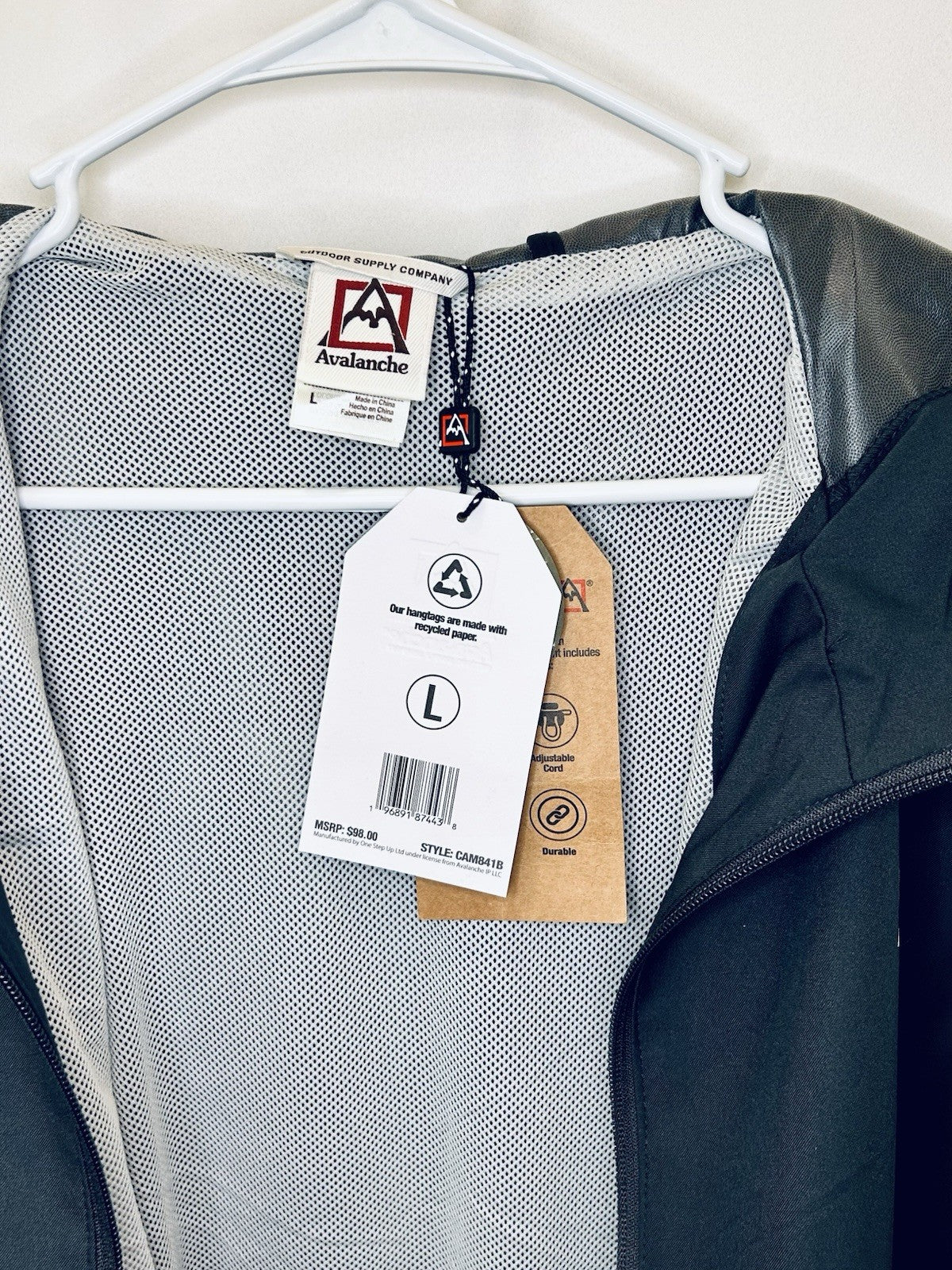 NWT Men’s Avalanche Rain Jacket Full Zip Weather Shield Hooded Black Men’s Large