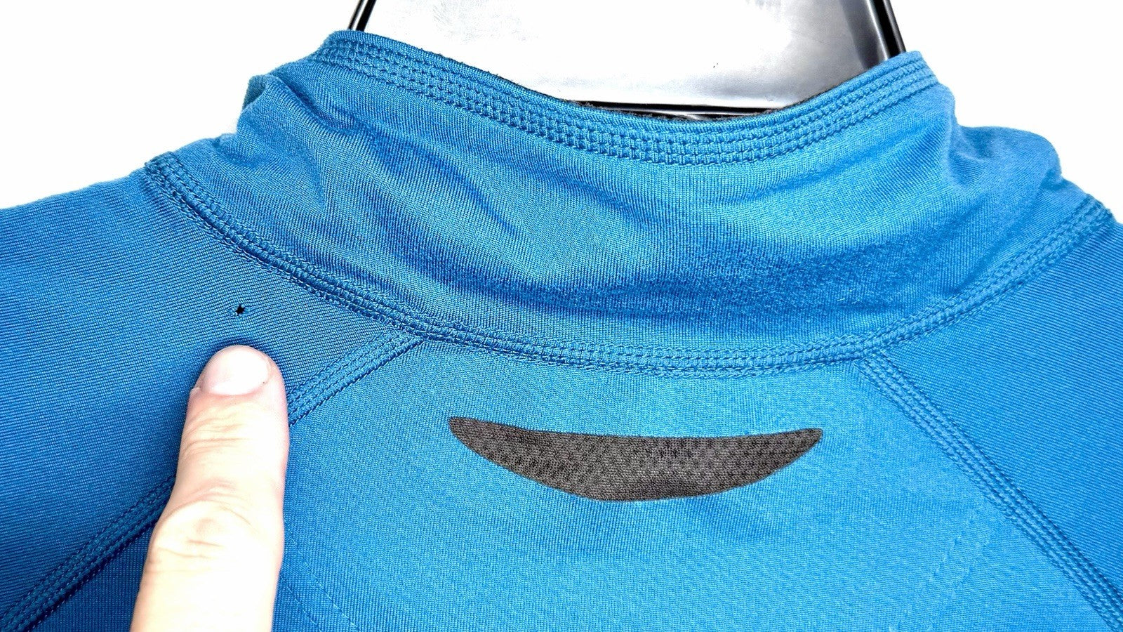 REI Portal Men’s Large Blue Pullover Half Zip Long Sleeve Hiking Outdoors Earbud