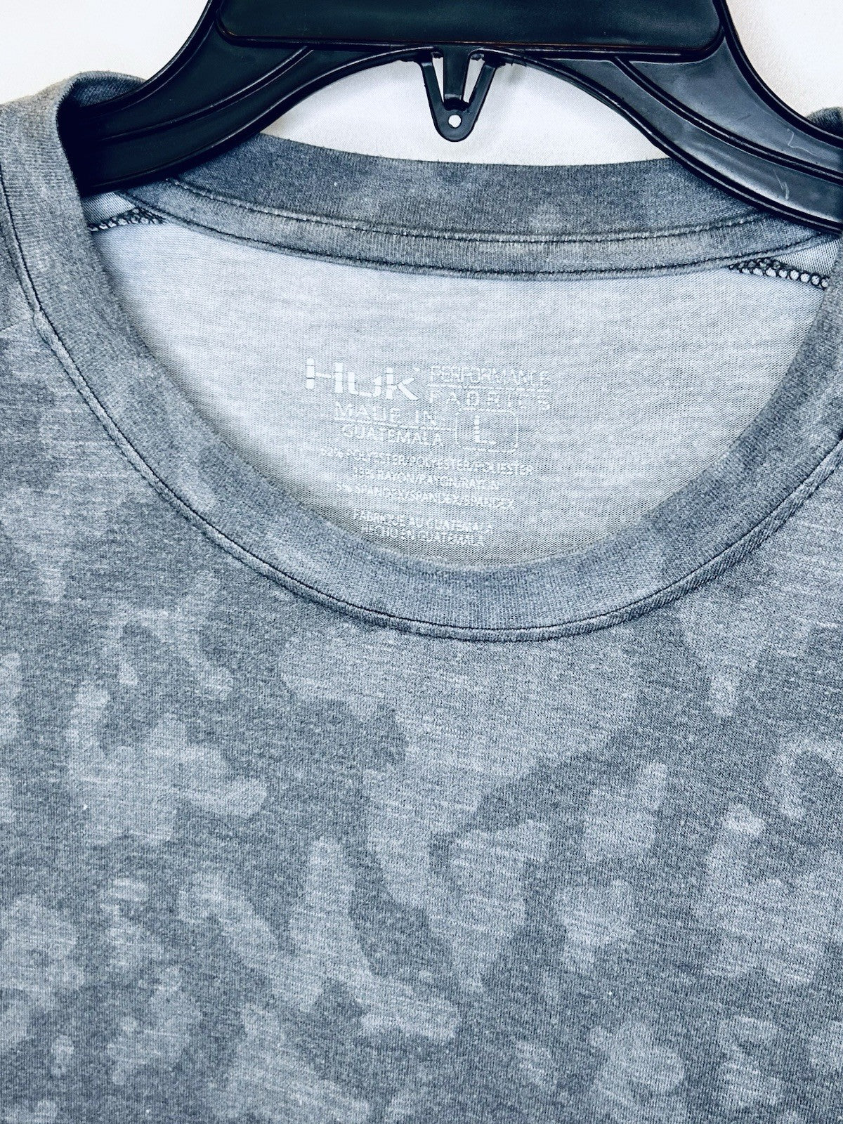 Huk Fishing Shirt Men’s Large Blue Camouflage Performance Outdoor Fishing