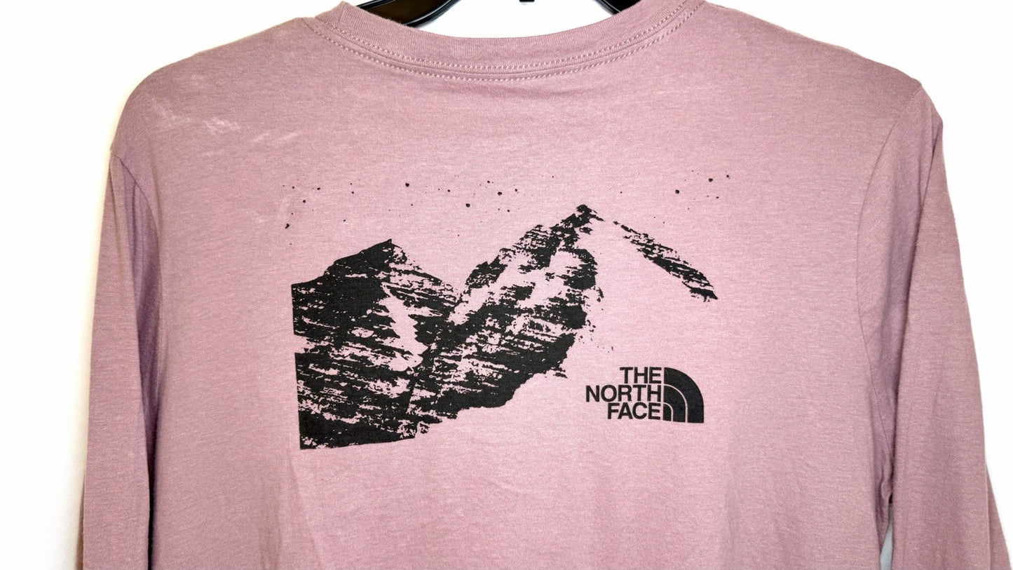 The North Face Women’s Long Sleeve Snowy Mountain Tee
