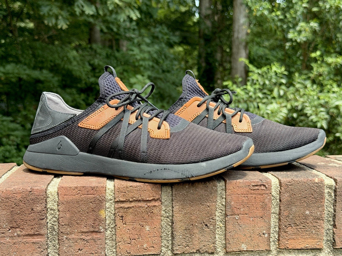OluKai Mio Li Men’s Size 12 Lava Rock Athletic Sneakers Shoes Worn Twice