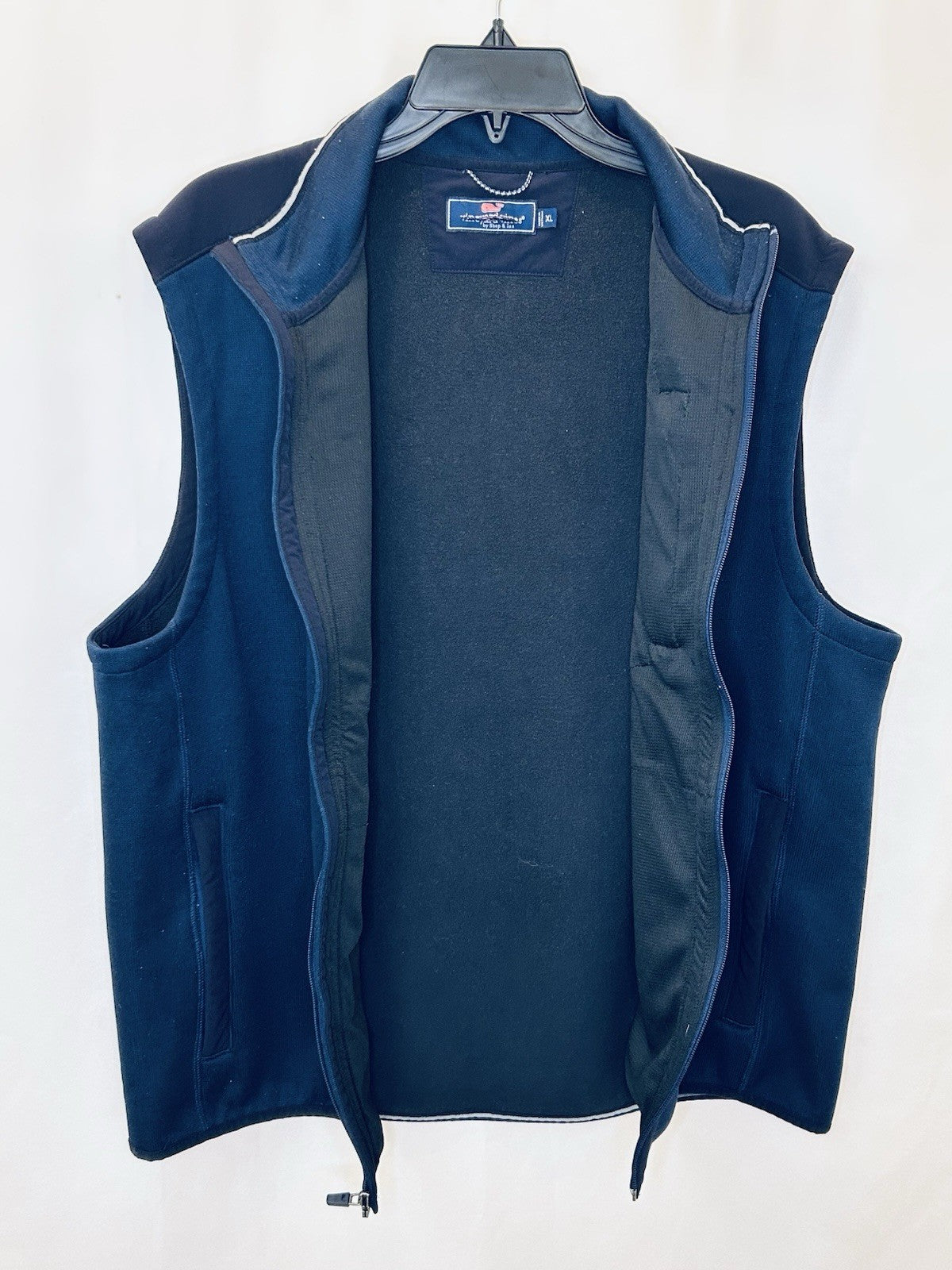 Vineyard Vines Mens XL Blue Shep and Ian Mountain Sweater Vest Utility Fleece