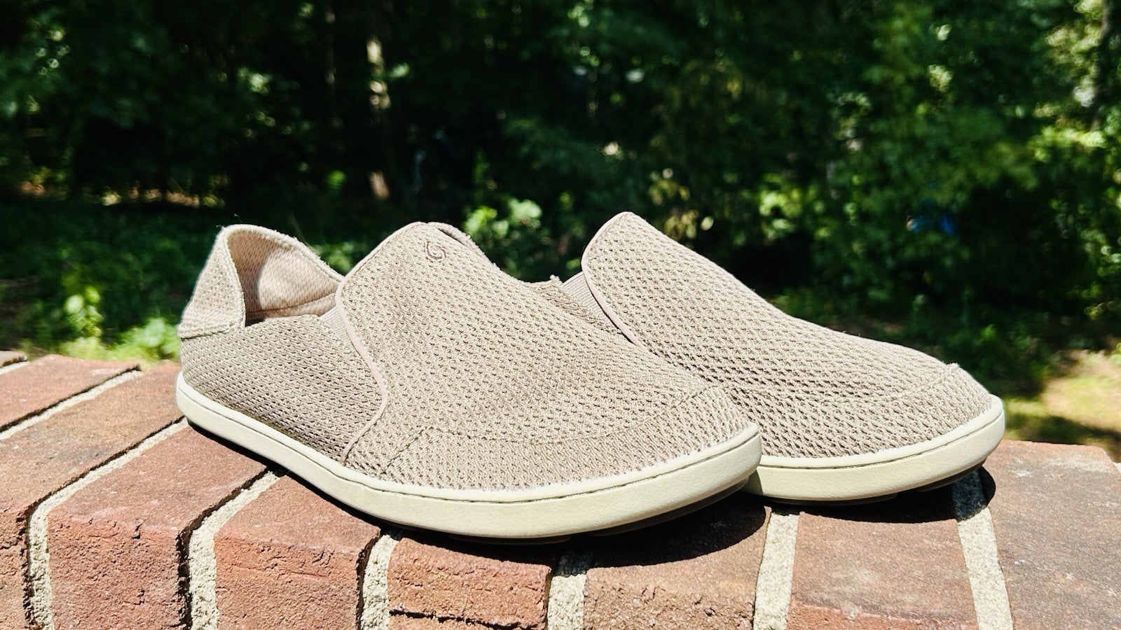 OLUKAI Nohea Mesh Men’s Slip On Sneakers Color Tan Size 9.5