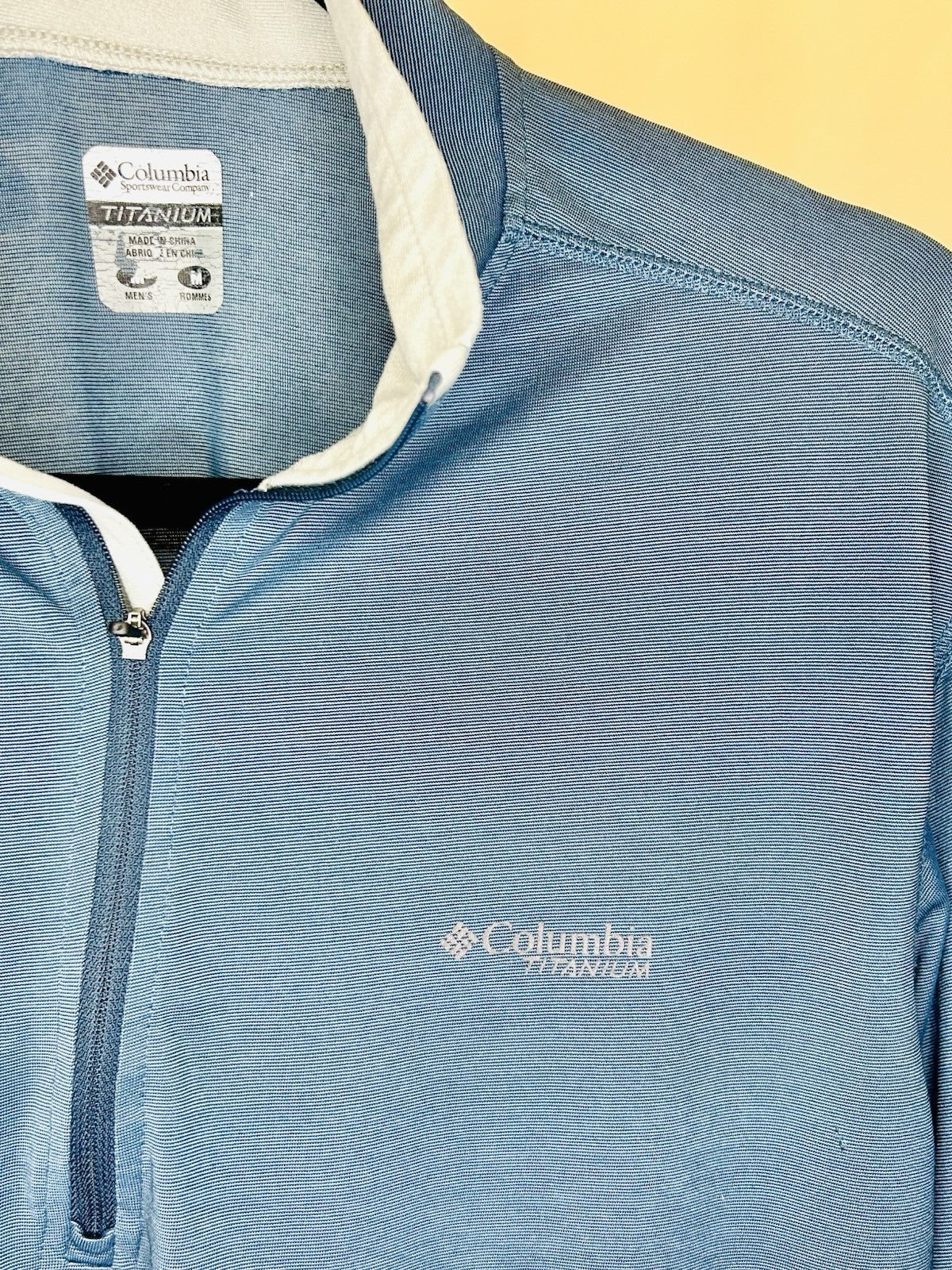 Columbia Titanium Series 1/4 Zip Up Blue Pullover - Men’s Medium
