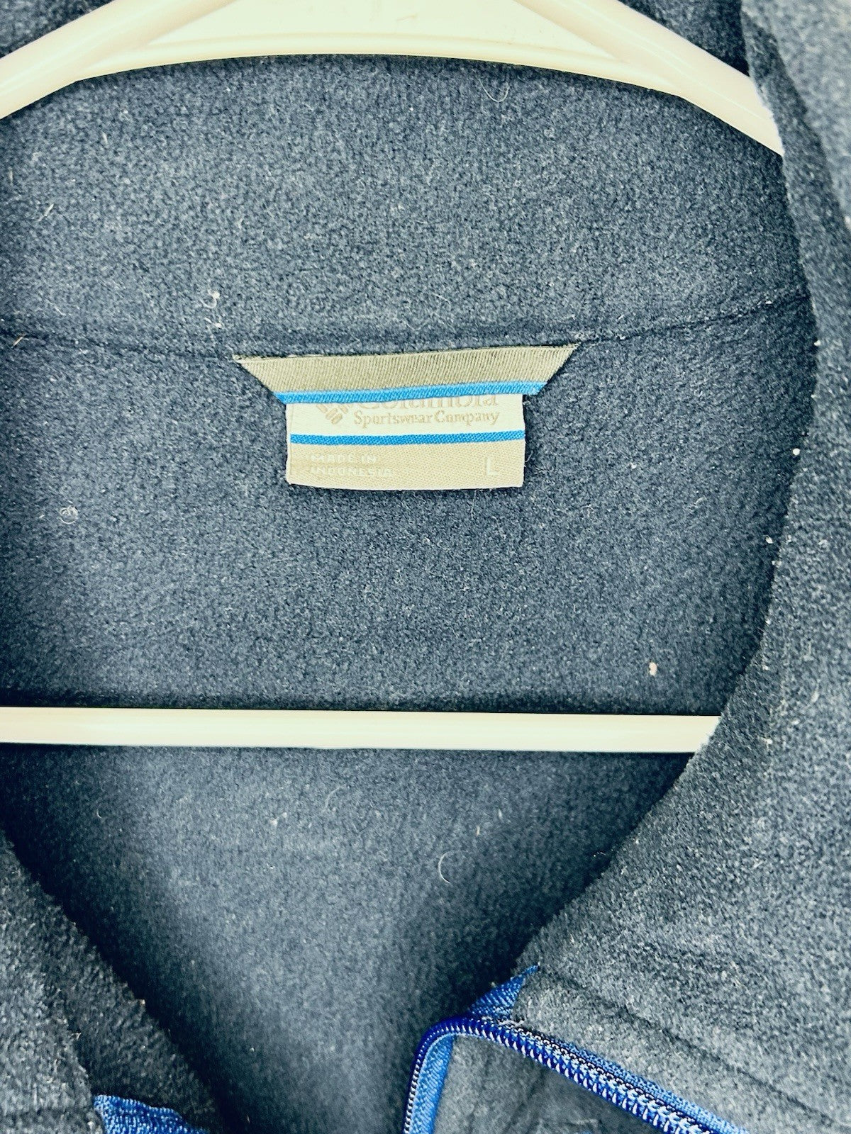 COLUMBIA MEN'S NAVY BLUE SLEEVELESS FAST TREK FLEECE POCKET VEST Sz Large