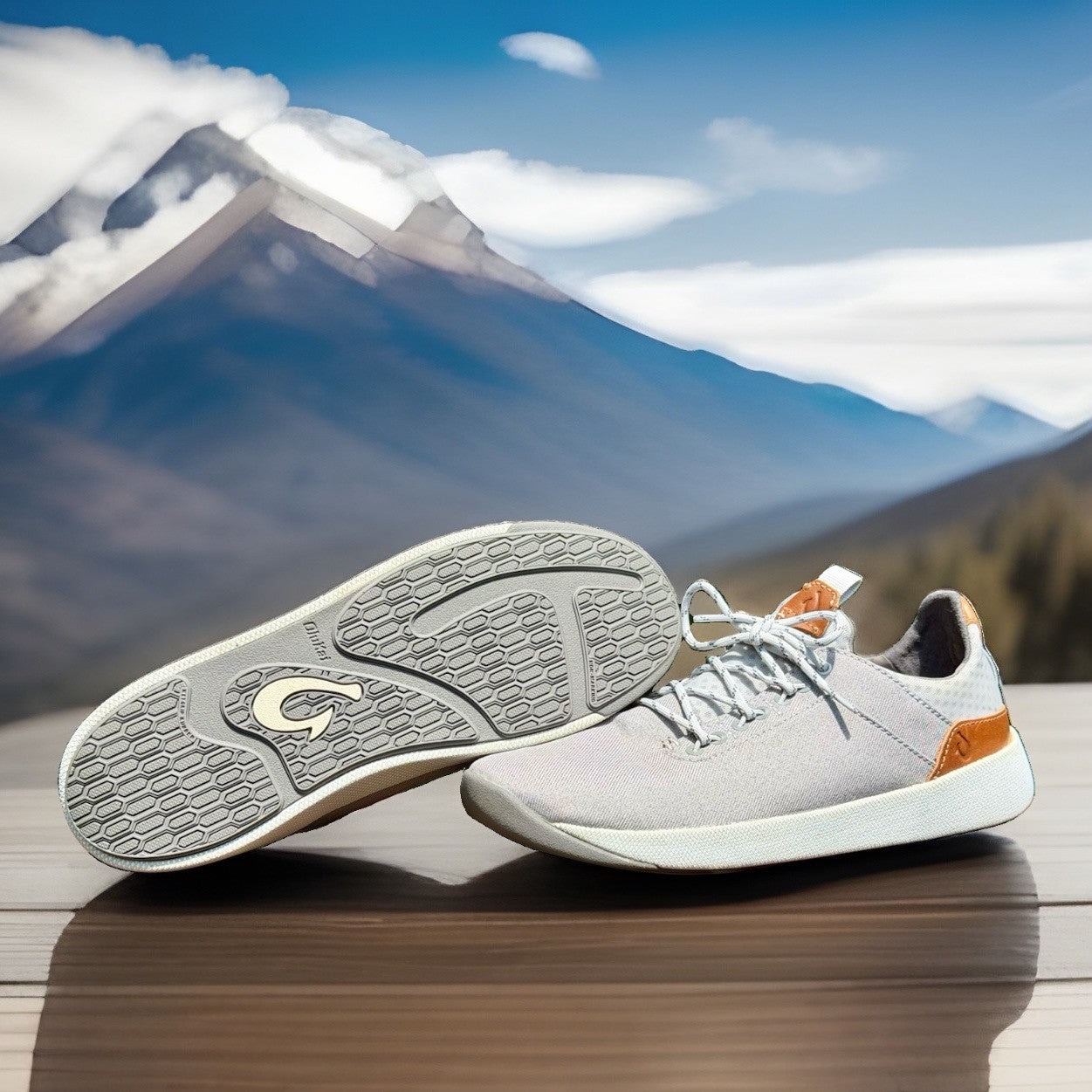 Olukai Nanea Li  Men 8.5 Gray Canvas Comfort Lace Up Sneakers lightweight Summer