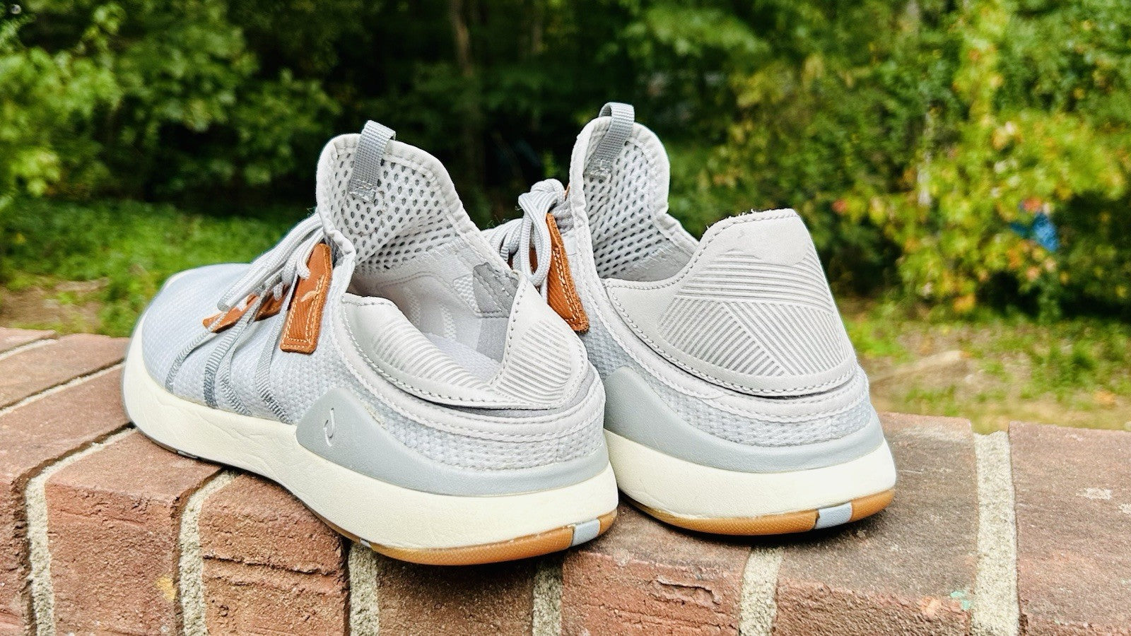 Olukai Mio Li Convertible Mesh Sneaker - Mist Grey/Poi - Men’s 10 - Retail $130