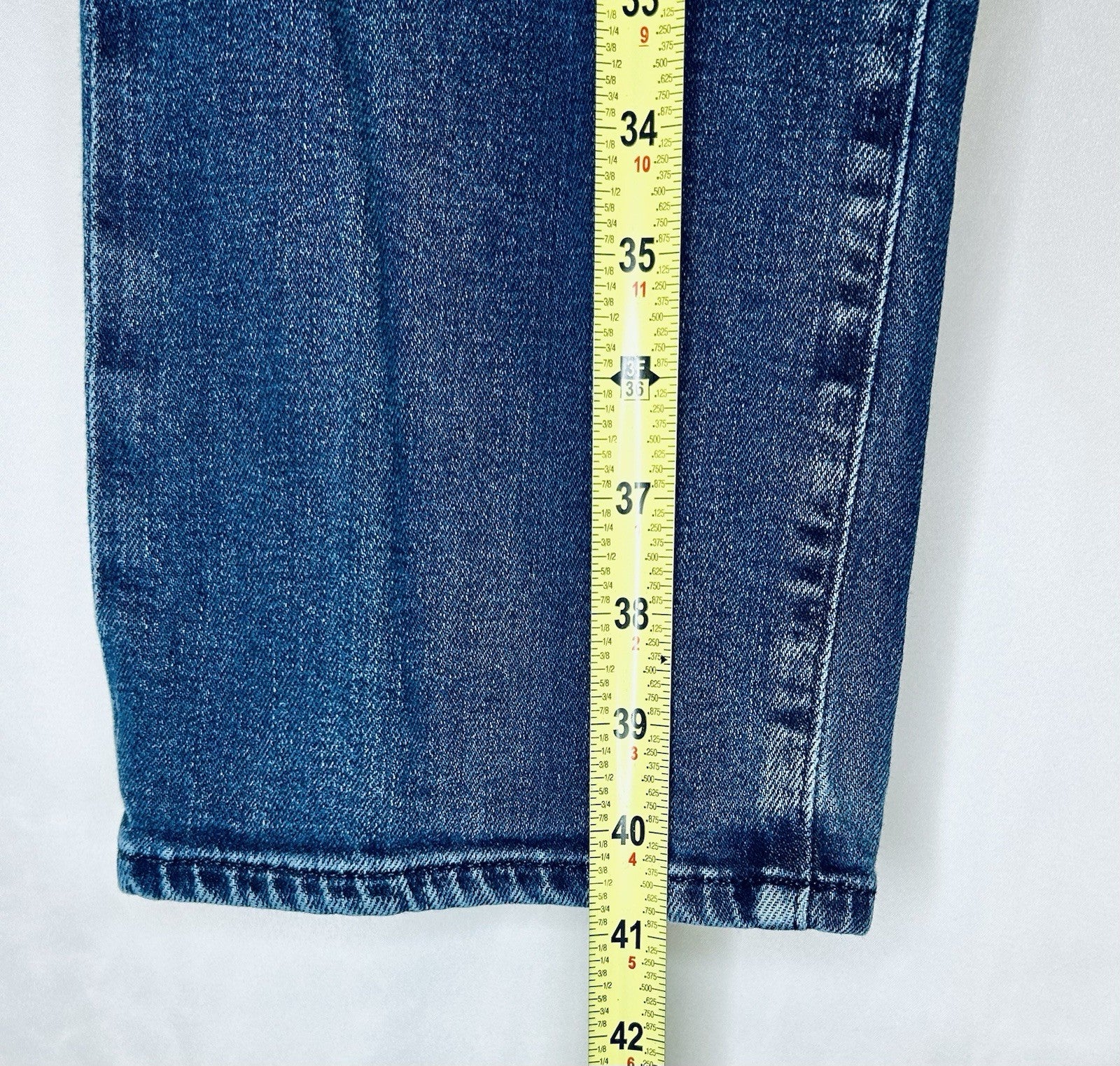 AG Adriano Goldschmied The Graduate Tailored Leg Medium Wash Mens 34 (34x30)