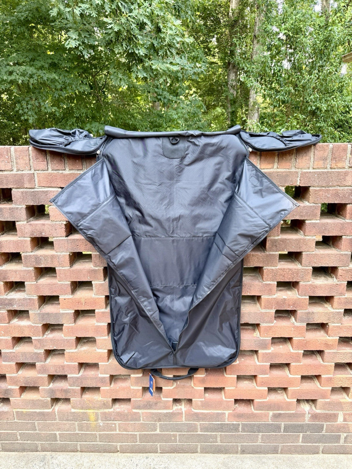 STITCH Golf UGB Ultimate Garment Bag 2-in-1 Convertible Duffle Black NWT
