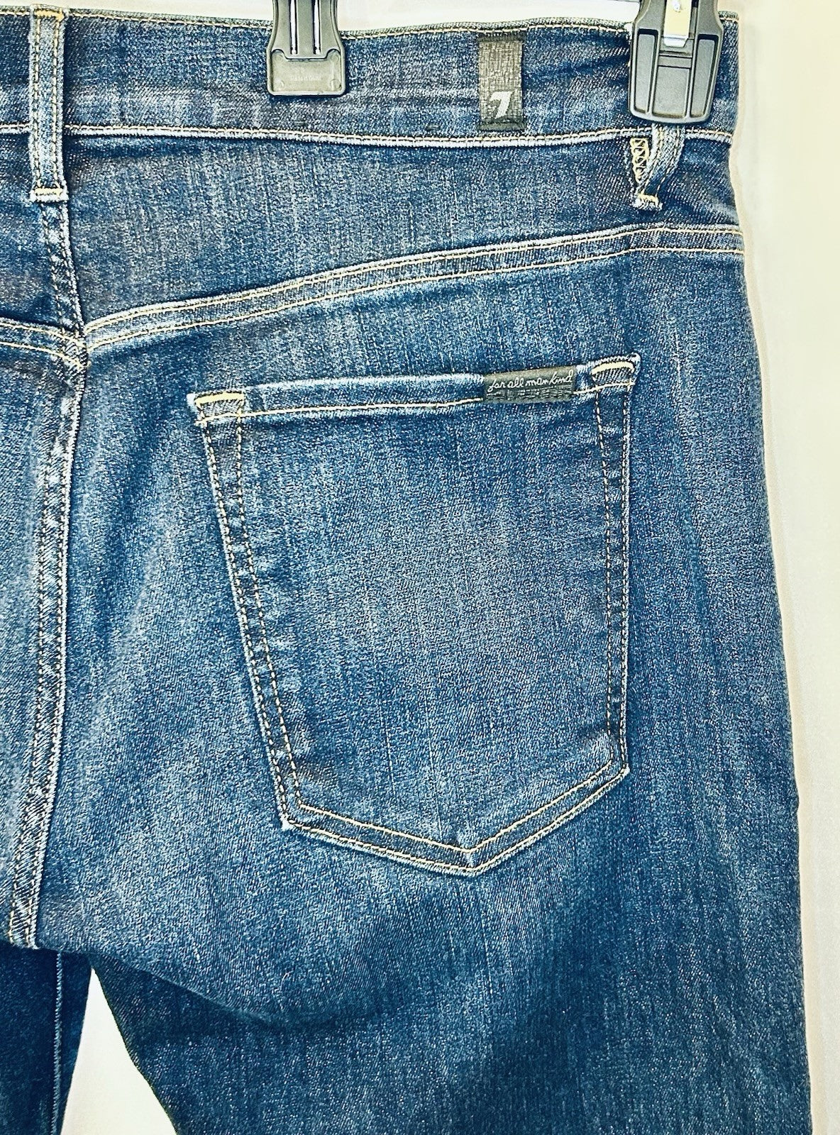 7 For All Mankind Luxe Sport The Straight Size 34 (34x32) Medium Wash Stretchy