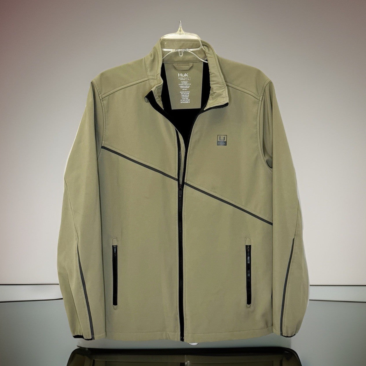 HUK CROSSLAKE WINDBLOCK JACKET / MEN’S SIZE LARGE / OLIVE-BLACK