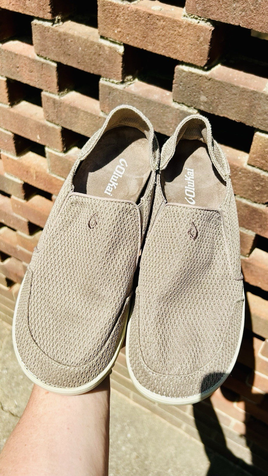 OLUKAI Nohea Mesh Men’s Slip On Sneakers Color Tan Size 9.5