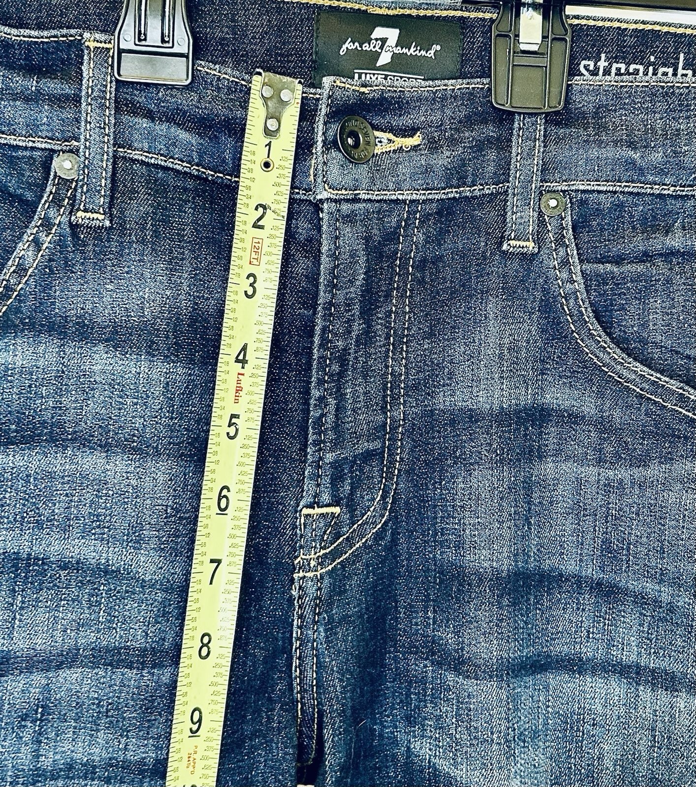 7 For All Mankind Luxe Sport The Straight Size 34 (34x32) Medium Wash Stretchy