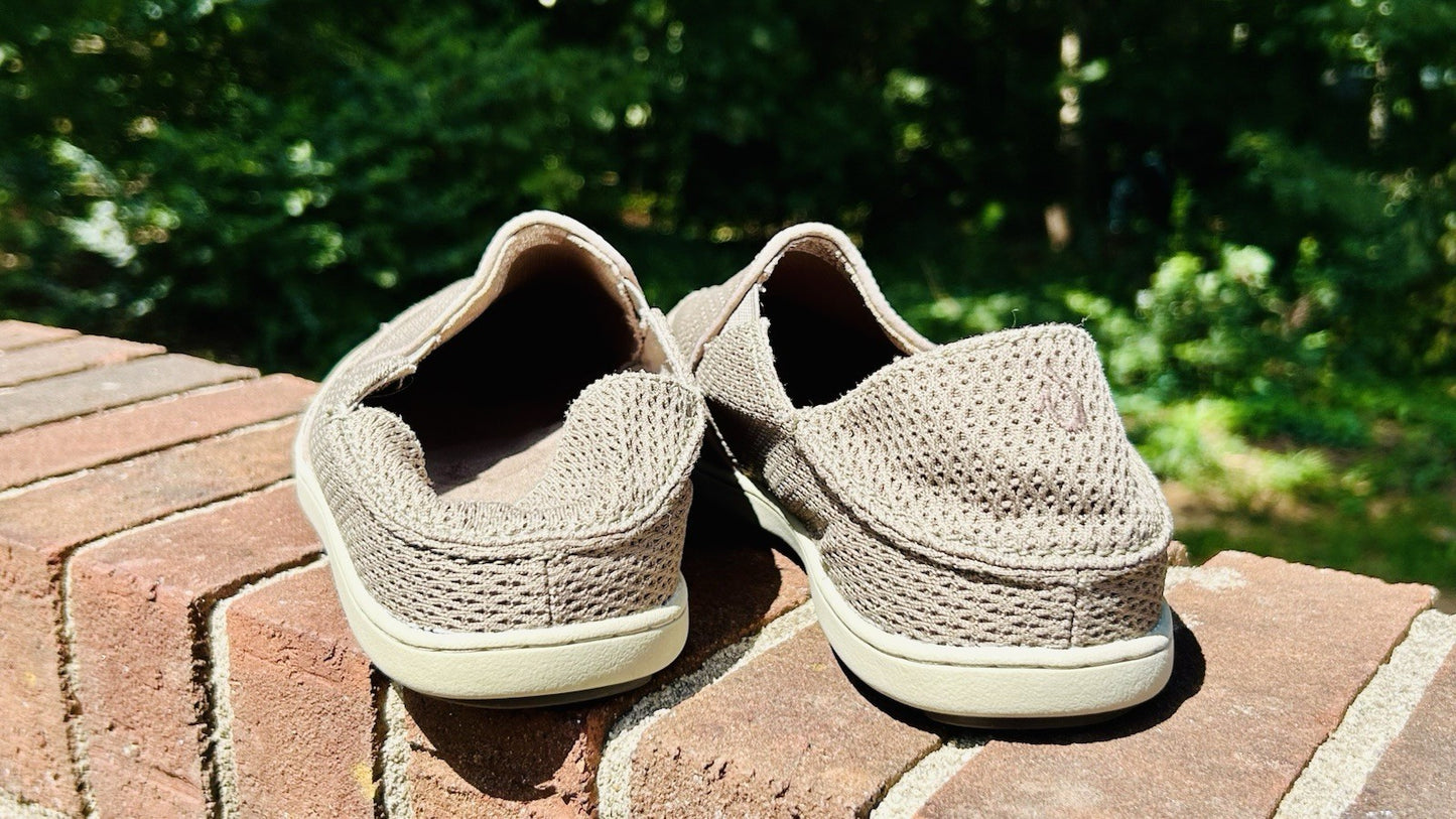 OLUKAI Nohea Mesh Men’s Slip On Sneakers Color Tan Size 9.5