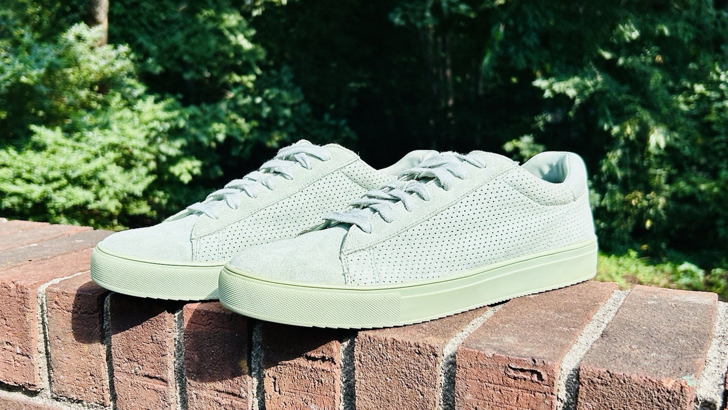 Rare!!! Steve Madden Men’s Mint Green Sneaker / Low Top /Leather / Men’s Size 10