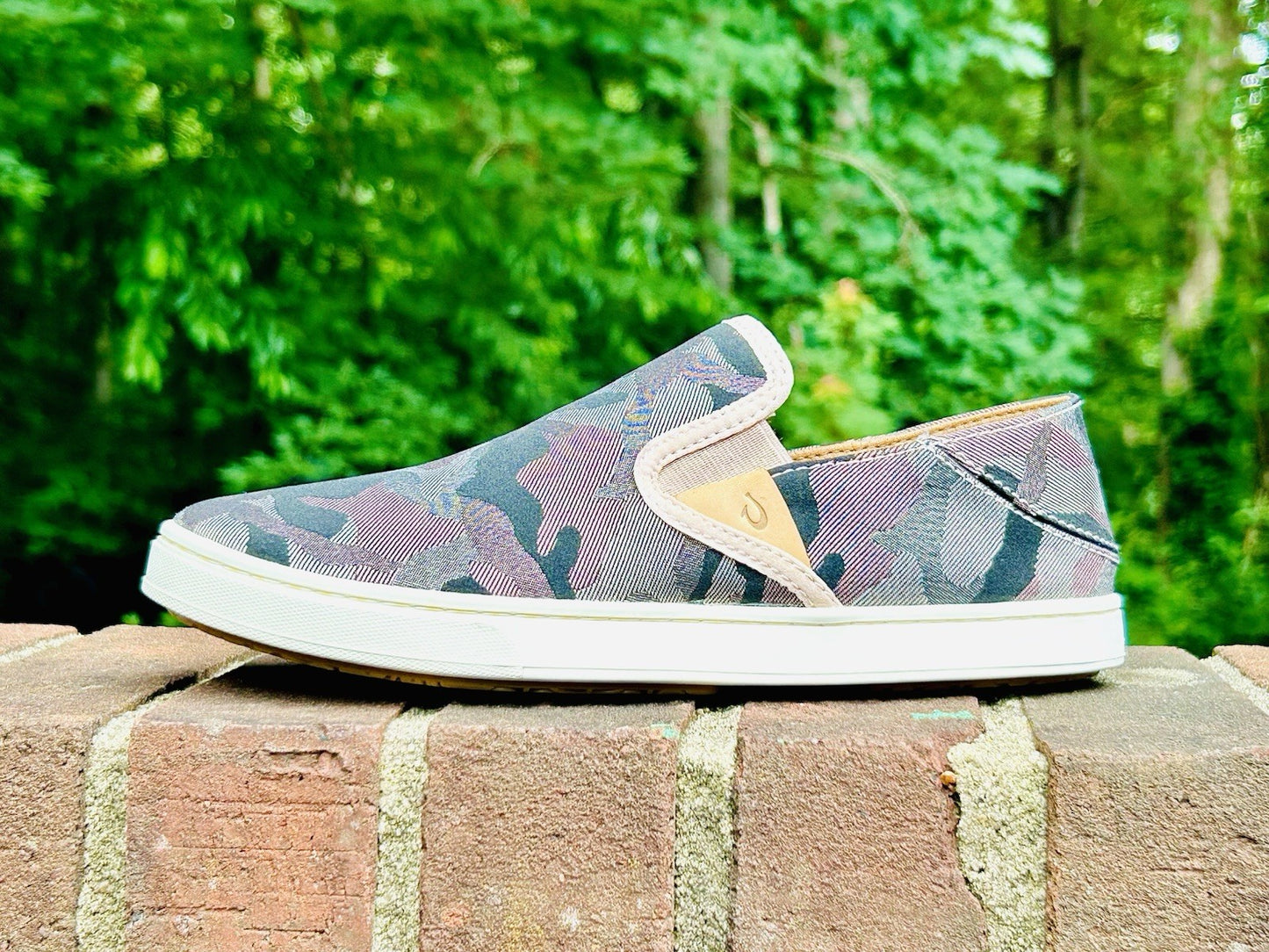 OluKai Pehuea Pa'i Ke Au Camo Slip On Sneakers Women's 7 - Slip On - Hide Heel