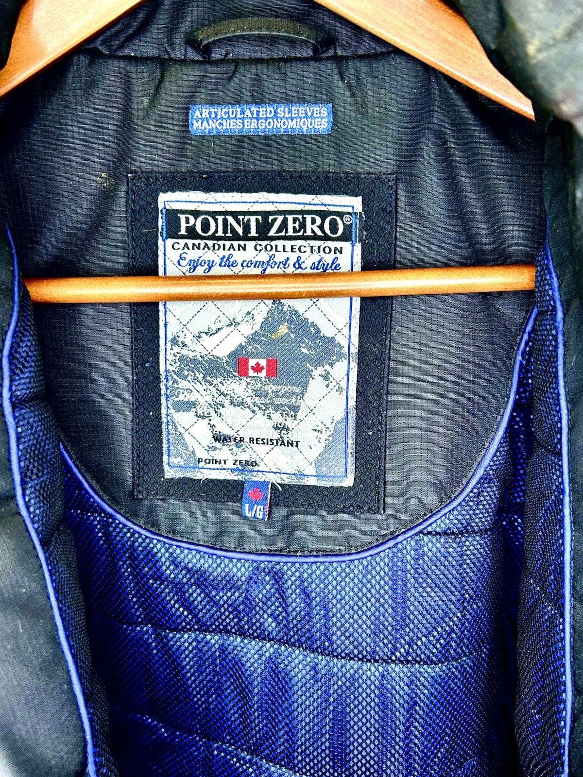 Point Zero Canadian Black/Blue Hooded Jacket Size Men’s Large