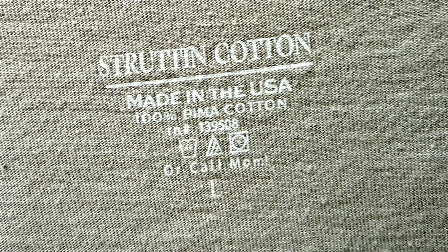 Struttin Cotton / Men’s Size Large / Christmas T-shirt / Santa Dog / Pima Cotton