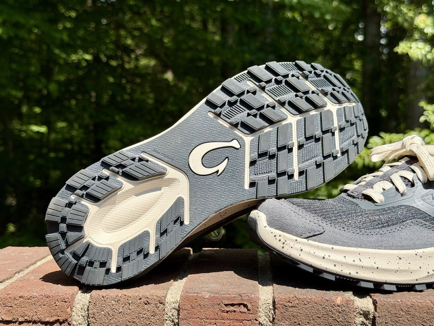 OluKai Makiki Womens Size 9 Trail Running Shoes Dark Gray Suede Worn Once VGC