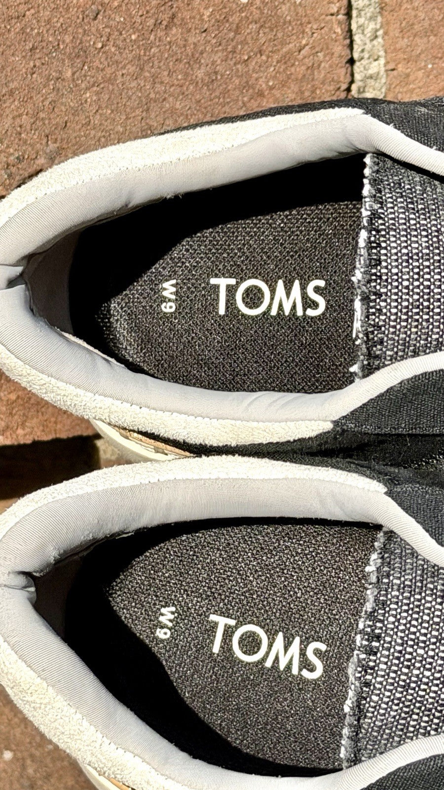 TOMS Heritage Sneakers Women’s 9 Black Canvas Low Top Round Toe Casual Shoes