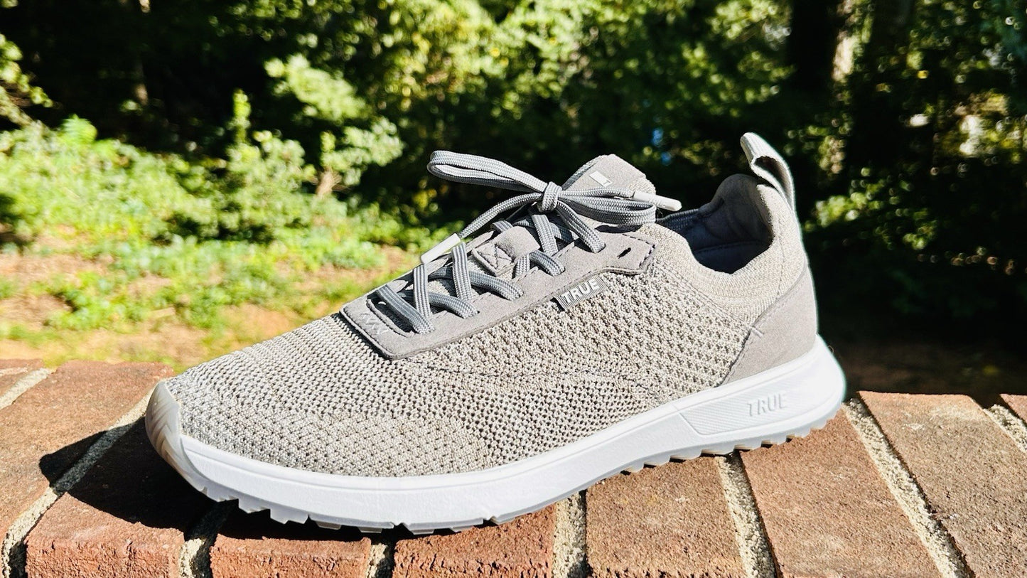 NIB TRUE LINKSWEAR All Day Knit 3 Spikeless Golf Shoes / Legend / Men’s 12