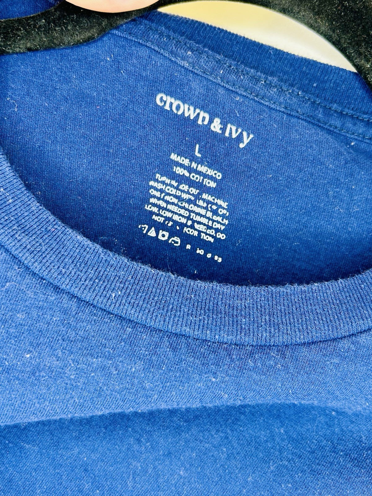 Crown & Ivy “Support Local Pub” Men’s Large Blue Short Sleeve Graphic Tee