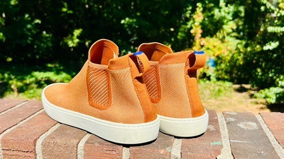 Rothy's Shoes Chelsea Boot Sneaker in Fawn Amber Brown / Size W12.5 & Men's 11