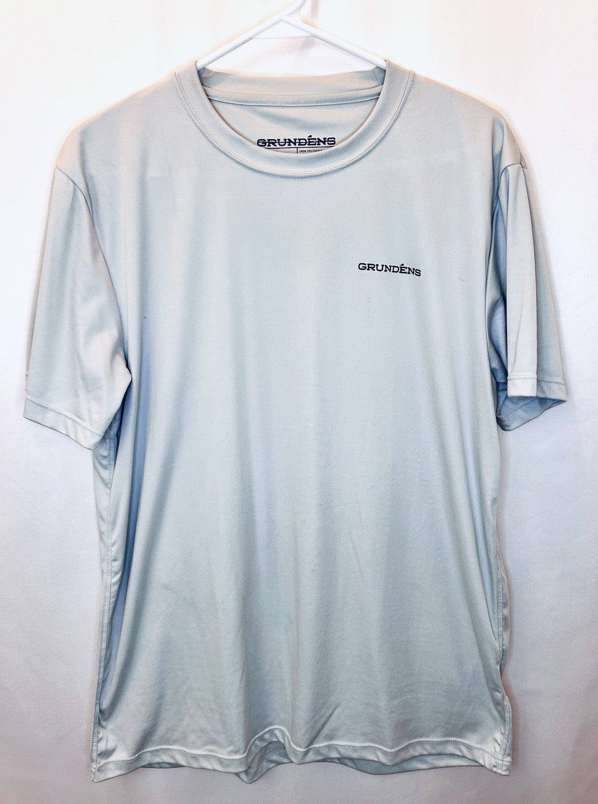 GRUNDENS OFF TO THE RACES SS TECH TEE | MEN’S LARGE | WORN ONCE